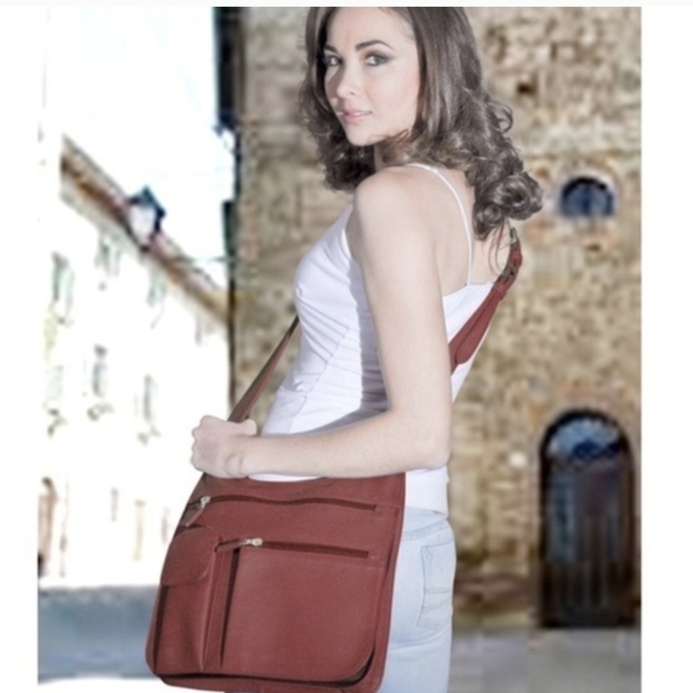 JPOurse & Cie Traveler Leather Cross Body Bag Purse NEW